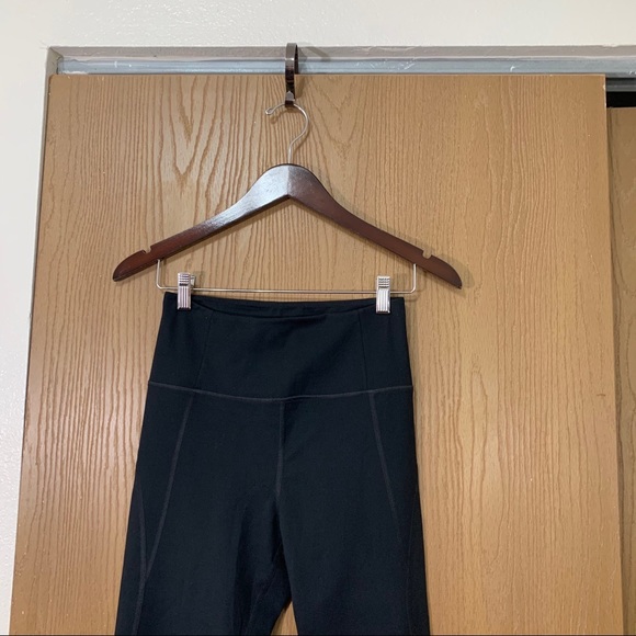 Girlfriend Collective HighRise Compressive Legging - Picture 4 of 7